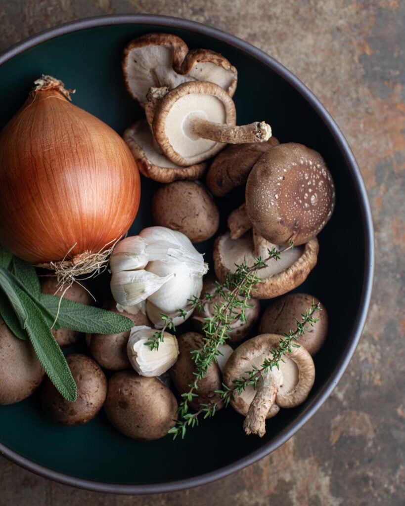 bowl of key ingredients for mushroom gravy