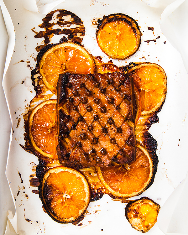 sweet and smoky glazed tofu ham with oranges- a vegan holiday must-try!